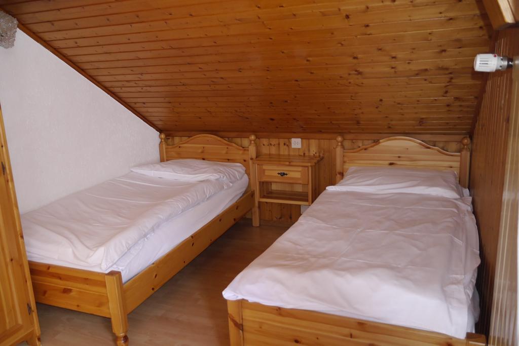 Hotel - Petit-Dejeuner Le Trift Zinal Pokoj fotografie